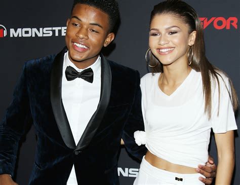 who is zendaya dating now in 2020